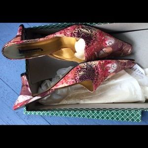 Magenta multi colored slings